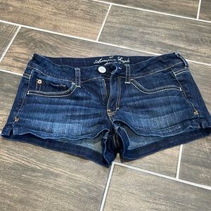 American eagle size 6 Jean shorts